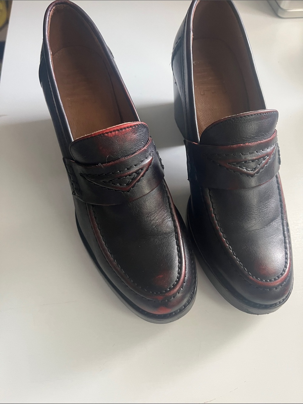 Frye Black Leather Penny Loafers with Red Patina 🇲🇽 size 7.58 fits 🇺🇸 8